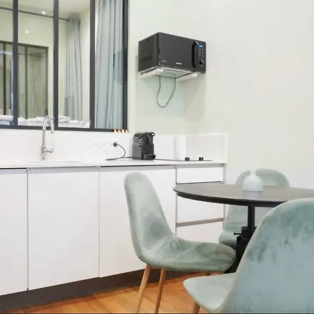 Apartment Very Charming And Cosy Flat, Center Of